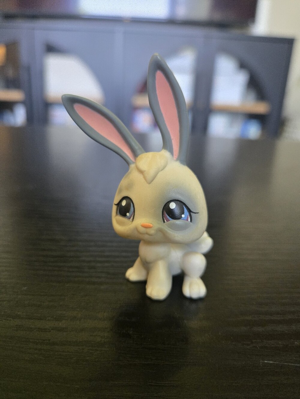 LPS Littlest Pet Shop #18 Bunny Gray & White Spotted